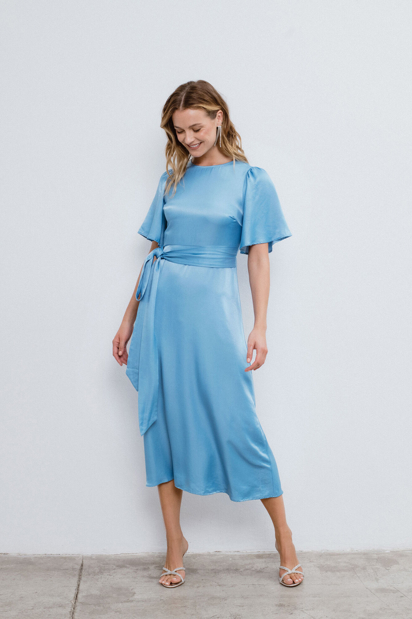 Vila Vestido de fiesta midi satinado