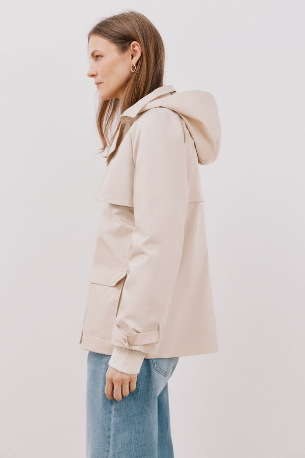 Cortefiel Gabardina curta com v&eacute;u Castanho