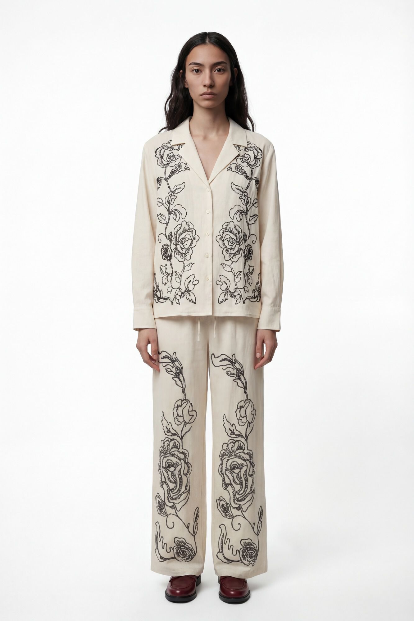 Vero Moda Pantal&oacute;n largo lino estampado