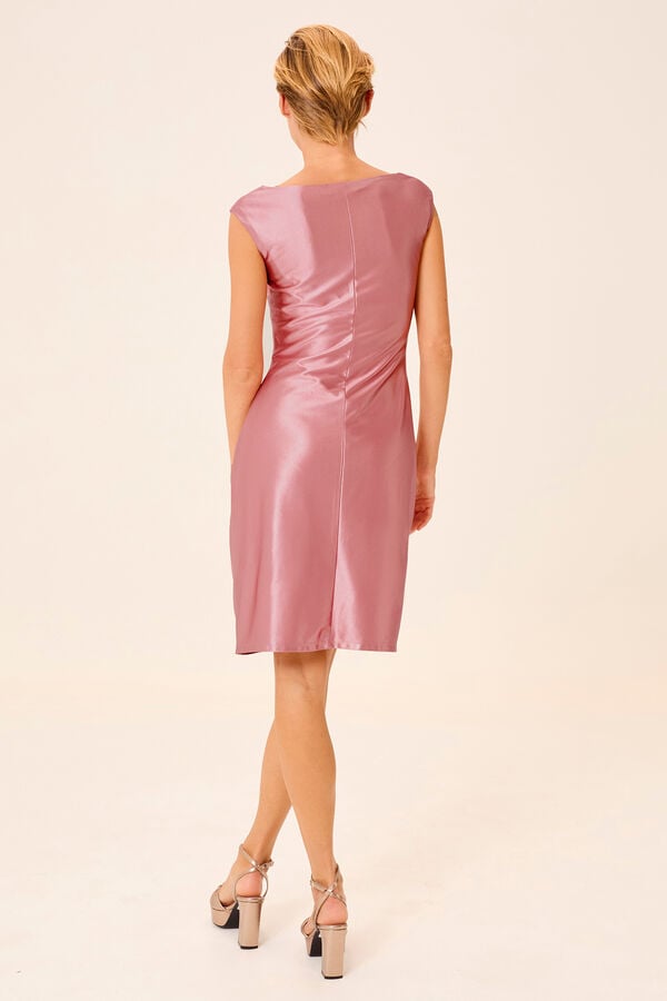 Dolores Promesas Vestido curto Elle Subiu