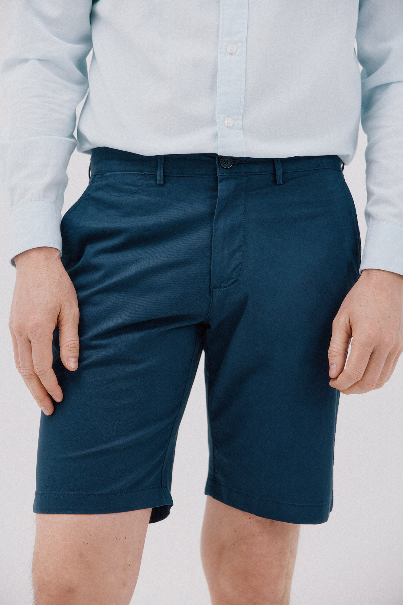 Cortefiel Bermuda chino