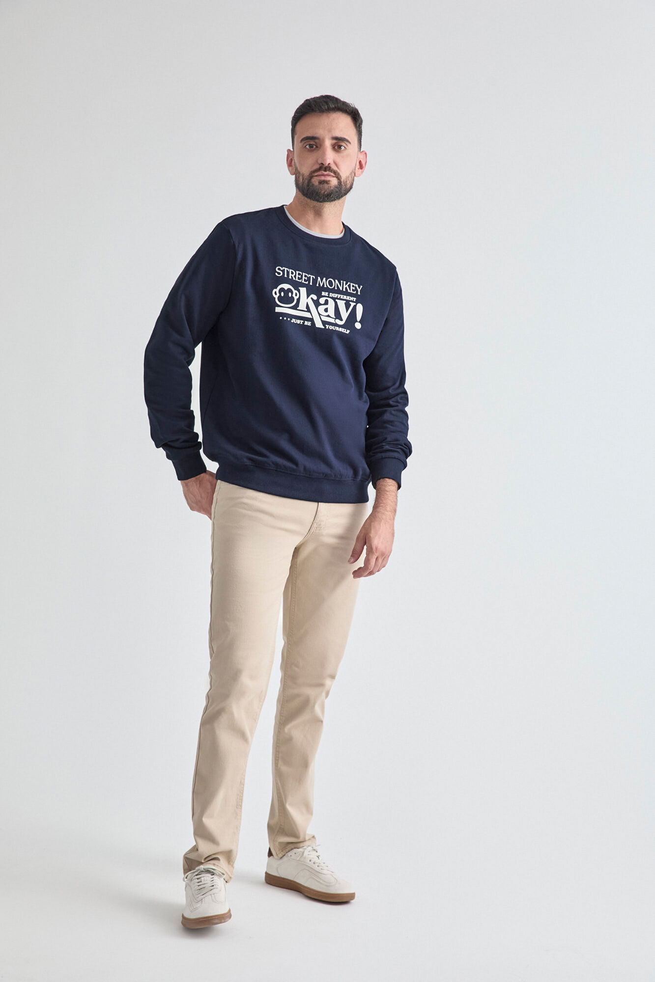 Street Monkey Sudadera con estampado frontal