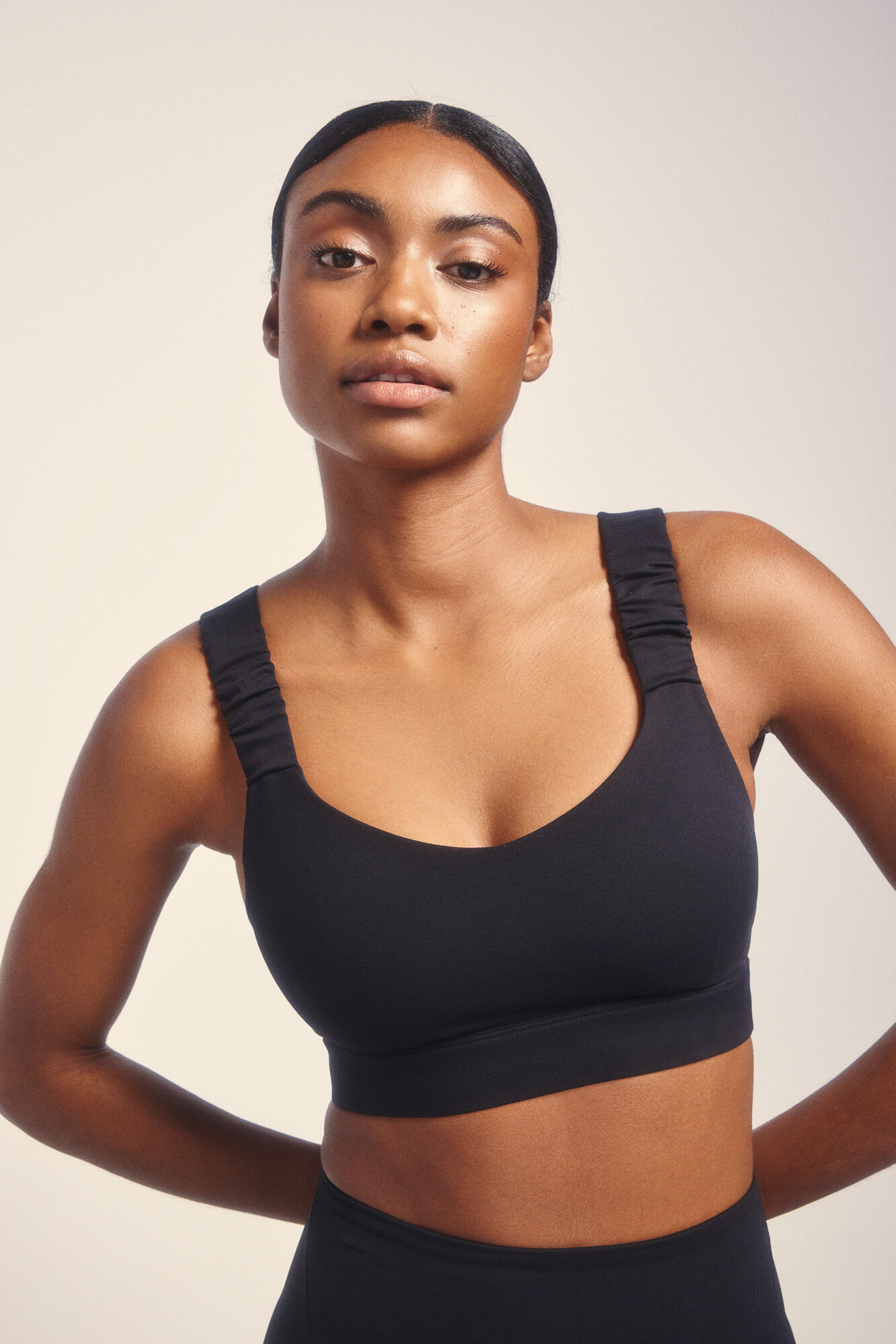 Dash and Stars Sujetador deportivo SOFT MOVE negro