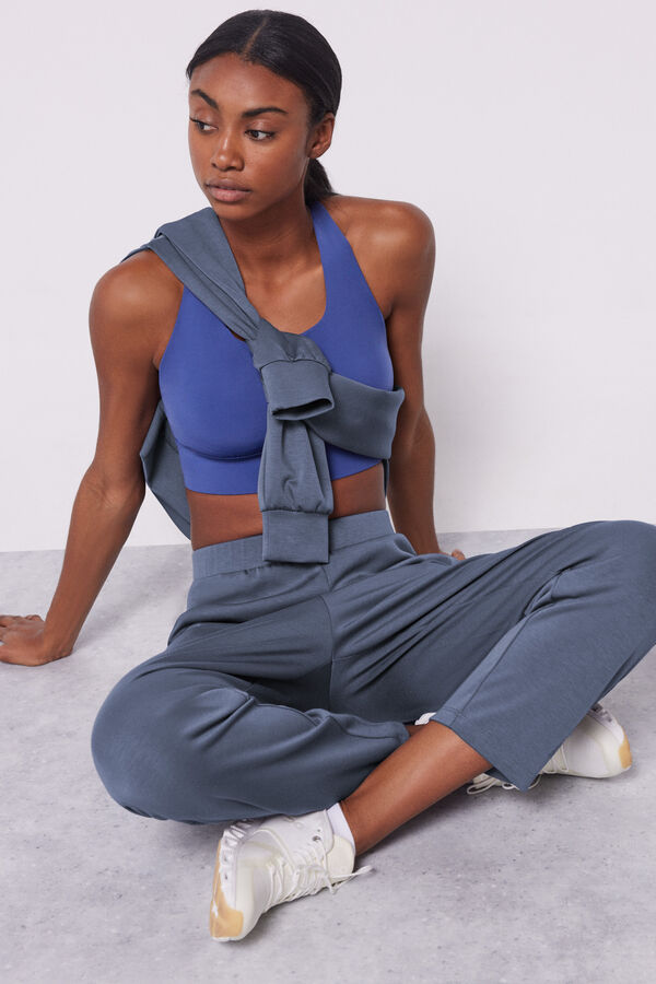 Dash and Stars Pantal&oacute;n jogger tacto suave gris gris