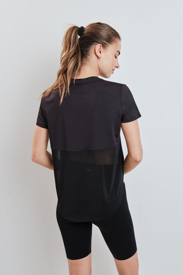 Dash and Stars Camiseta negra t&eacute;cnica panel mesh negro