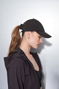 Dash and Stars Gorra t&eacute;cnica ajustable logo negra