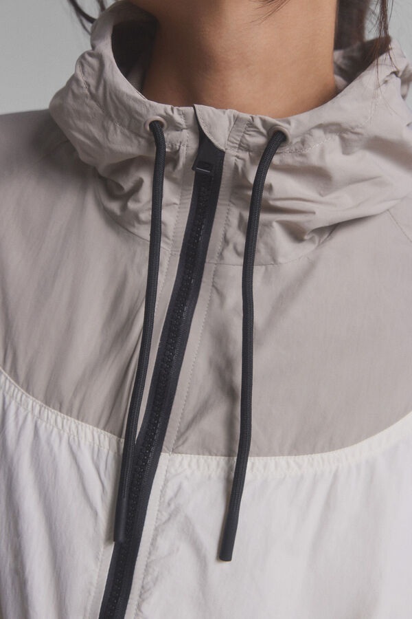 Dash and Stars Chaqueta tejido t&eacute;cnico ligero  nude