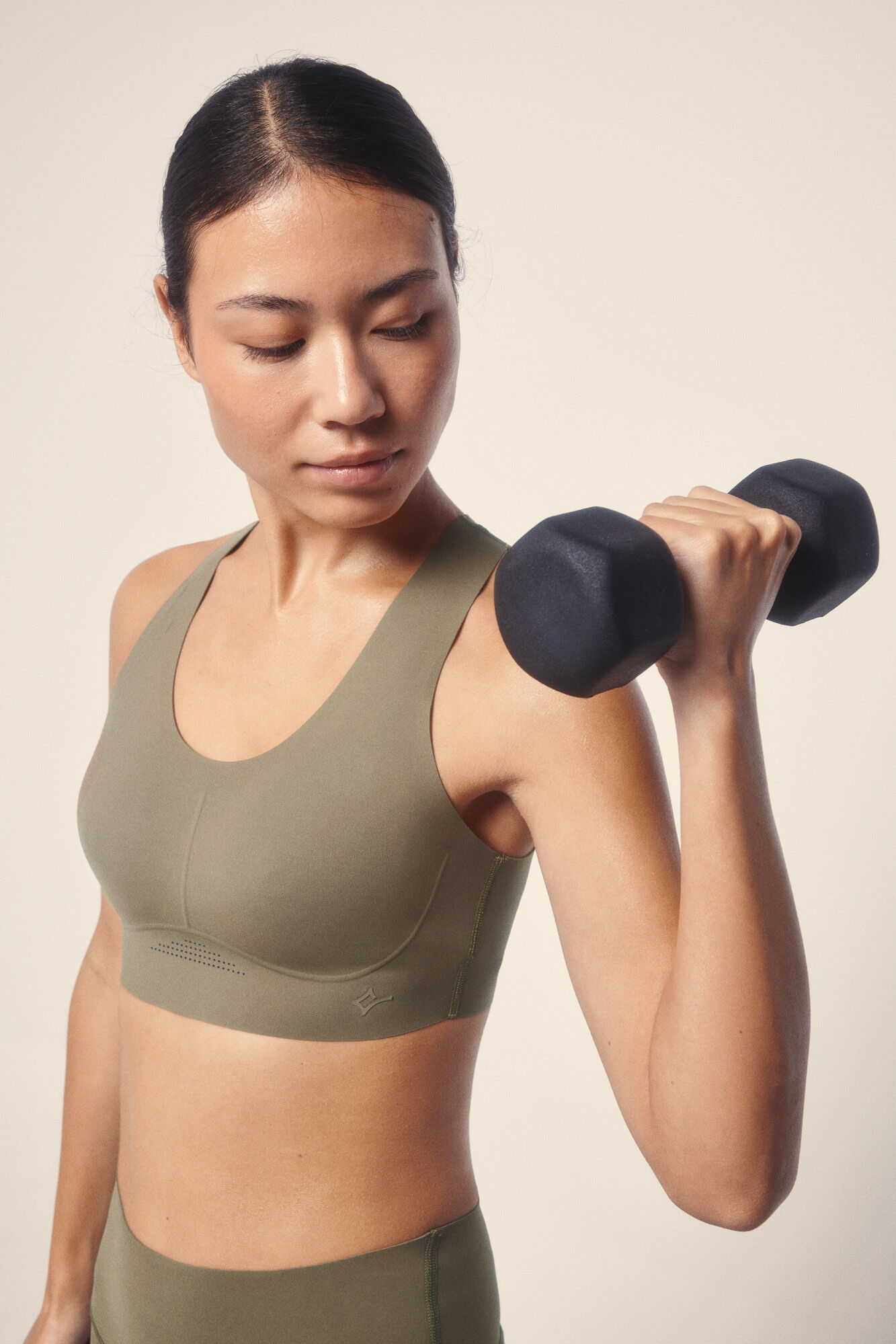 Dash and Stars Sujetador deportivo COMPRESSIVE caqui