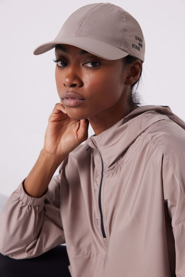 Dash and Stars Bon&eacute; t&eacute;cnico ultraleve castanho cru