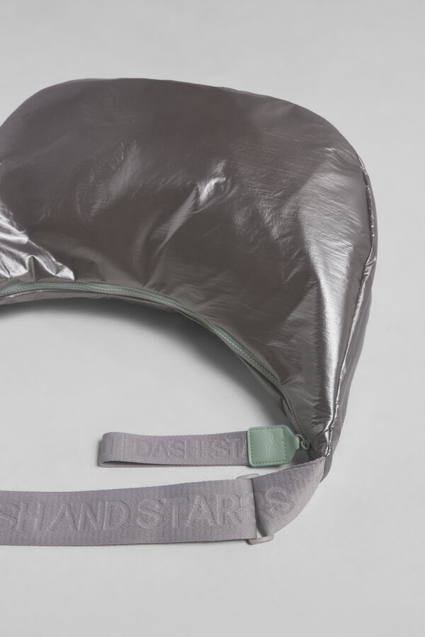 Dash and Stars Bolso grande t&eacute;cnico suave plateado estampado