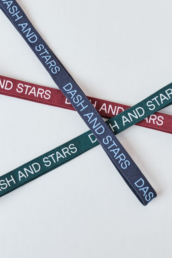 Dash and Stars Pack 3 diademas el&aacute;sticas logo verde