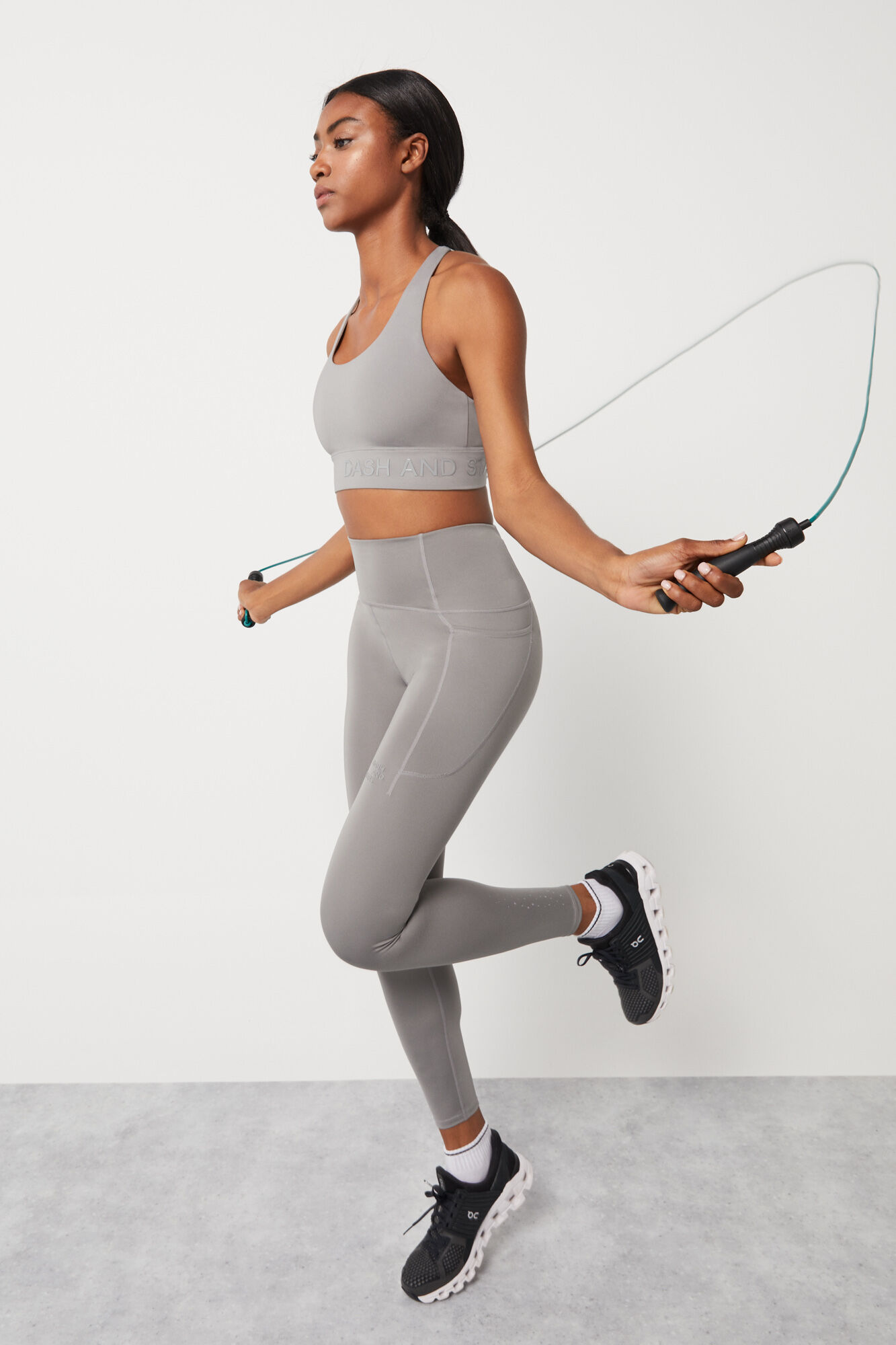 Dash and Stars Soutien desportivo cinzento 4D Stretch