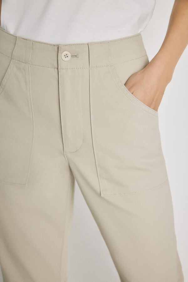 Milano Cal&ccedil;a color com bolsos de remendo Camel