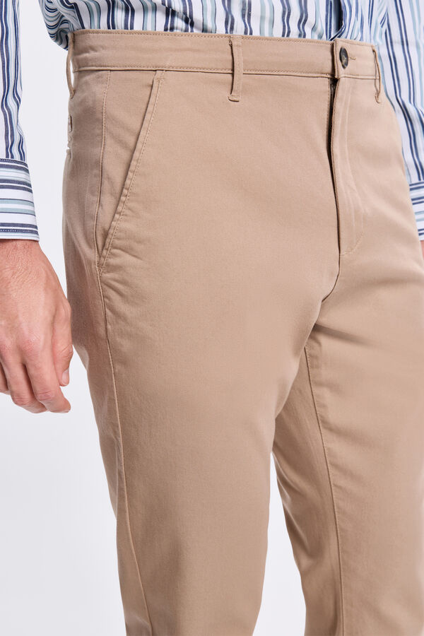 Milano Pantalón Chino Liso Slim Camel