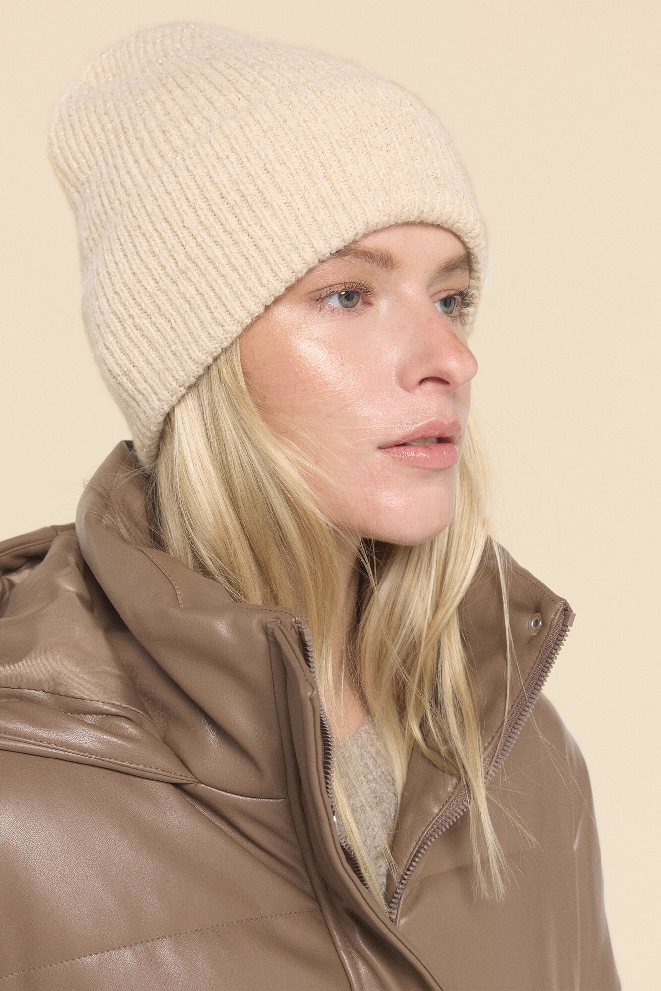 Milano Chap&eacute;u lurex bege