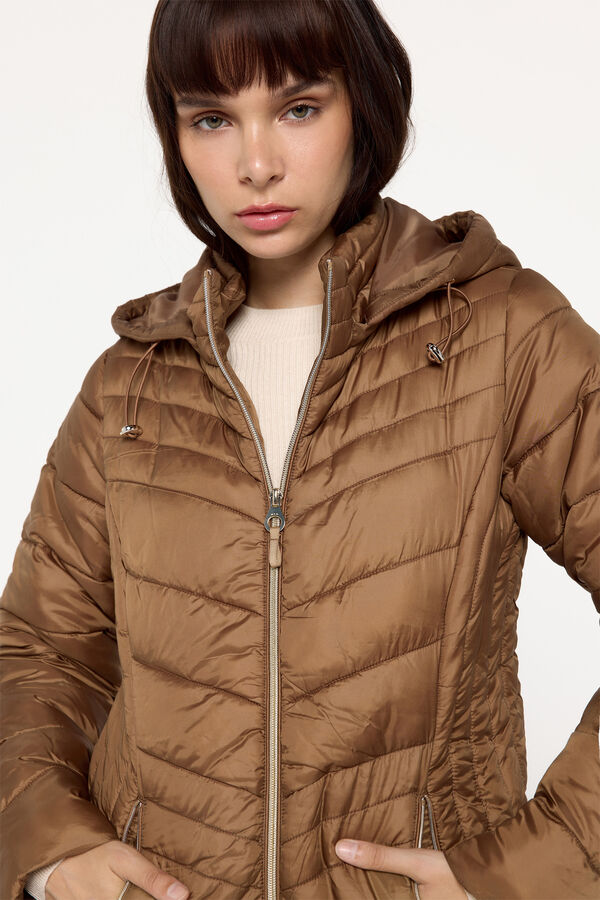 Milano Abrigo acolchado con capucha Tostado