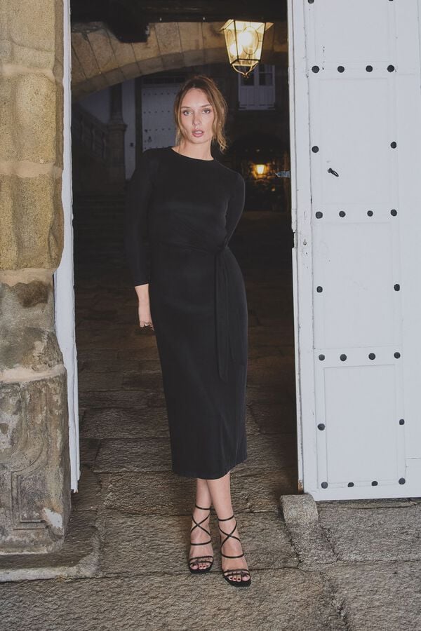 Milano Vestido midi com toque de pêssego Preto