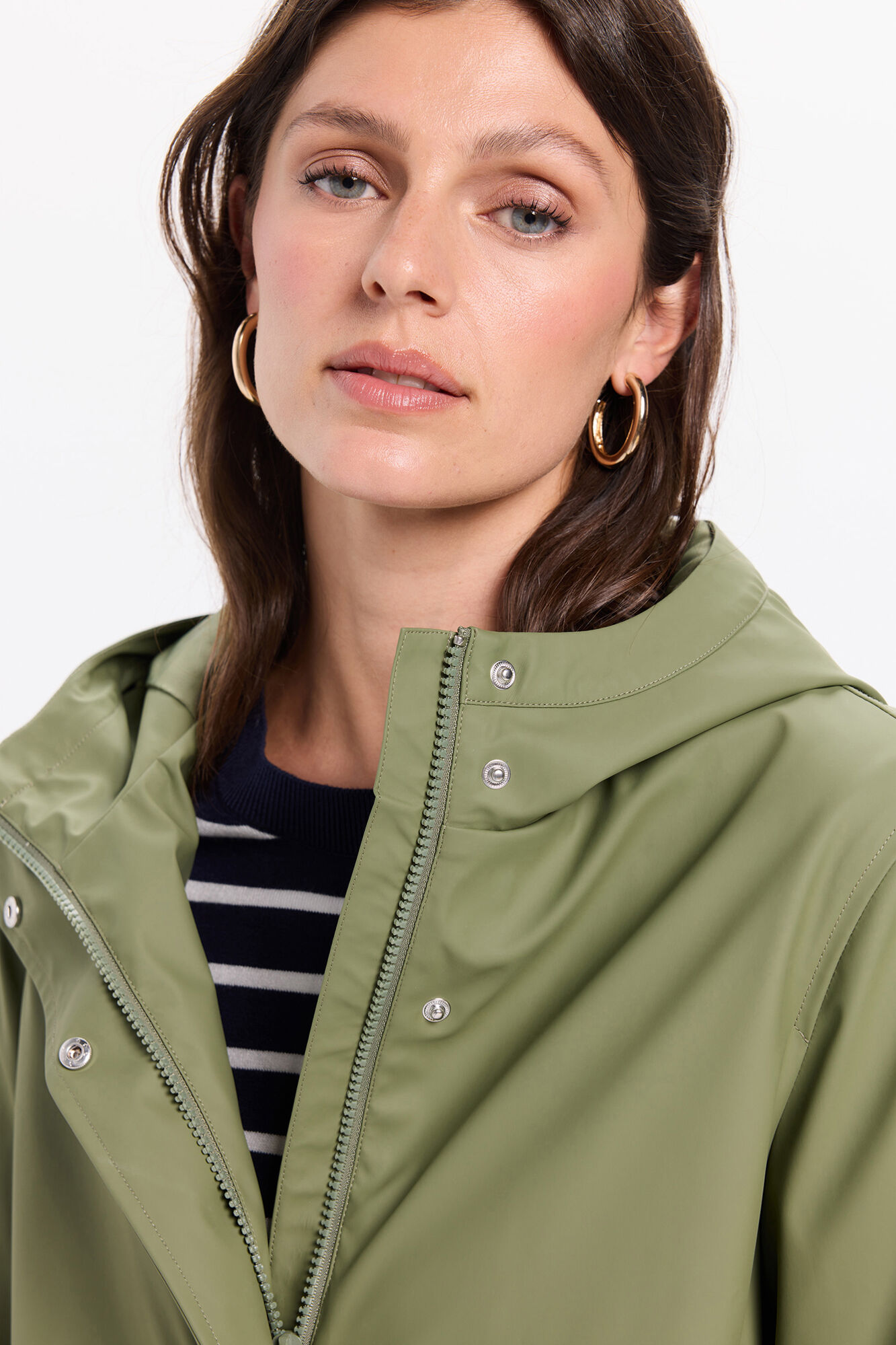 Milano Parka water repellent con capucha color kaki