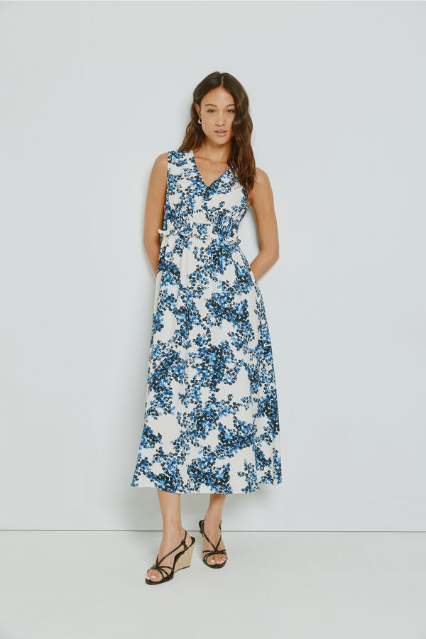 Milano Vestido escote pico natural