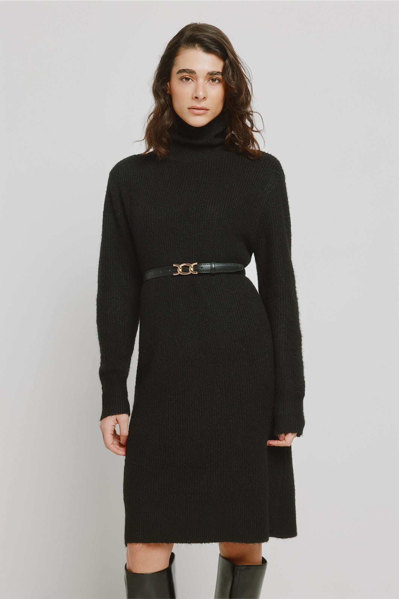 Milano Vestido gola cisne