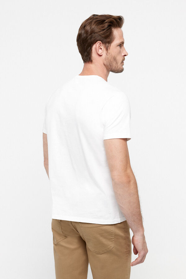 milano Camisola manga curta confecionada em 100% algod&atilde;o. Estampado posicional no peito Azul