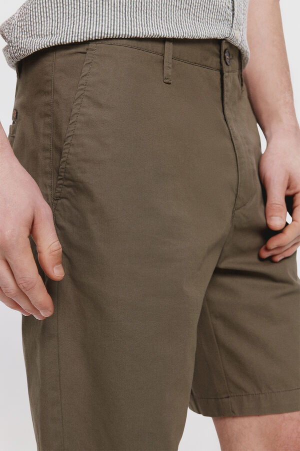 Milano Bermuda Clásica Lisa Kaki Oscuro
