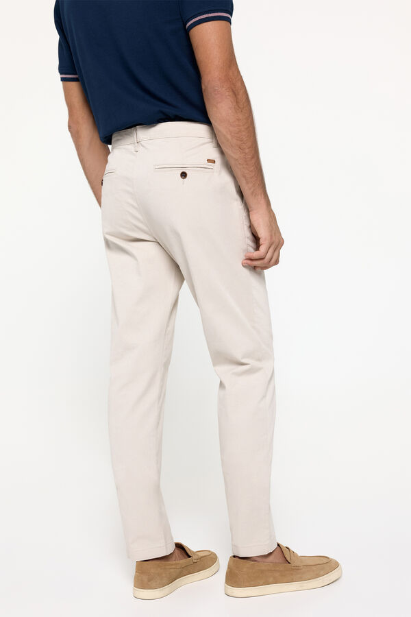 Fifty Outlet Pantalón chino slim liso Beige