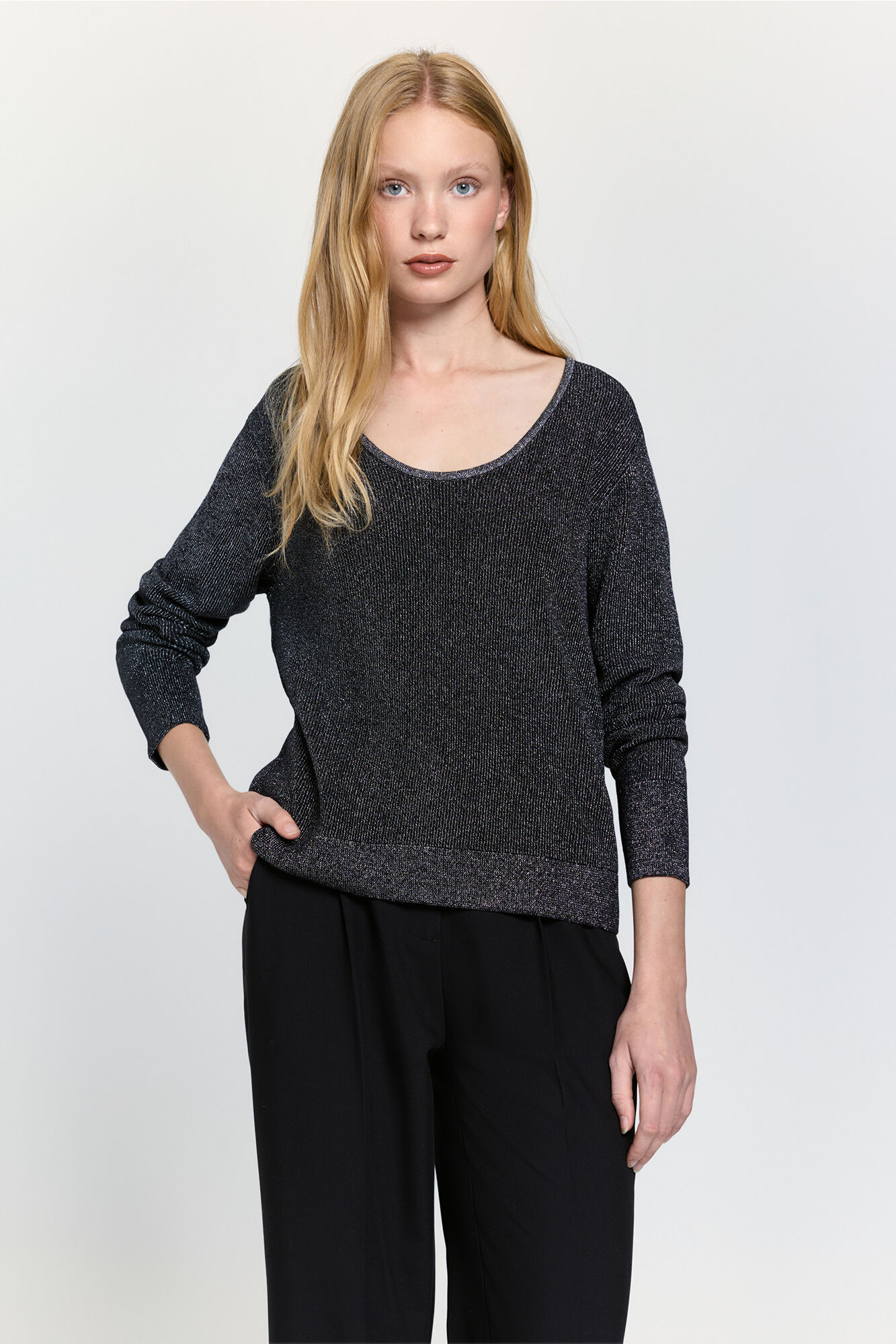 Milano Jersey fino hilo metalizado cuello perkins