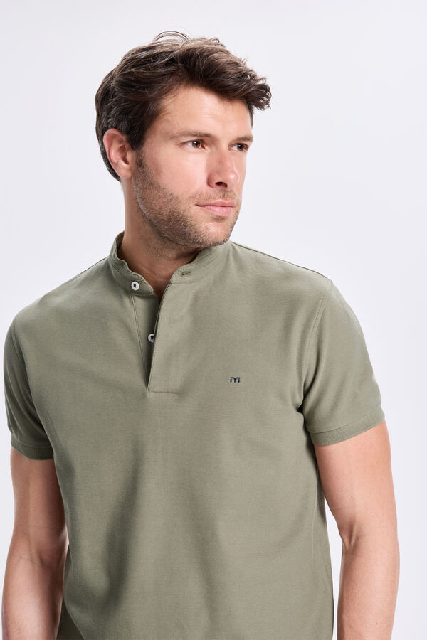 Milano Polo Mao Oxford C&aacute;qui escuro