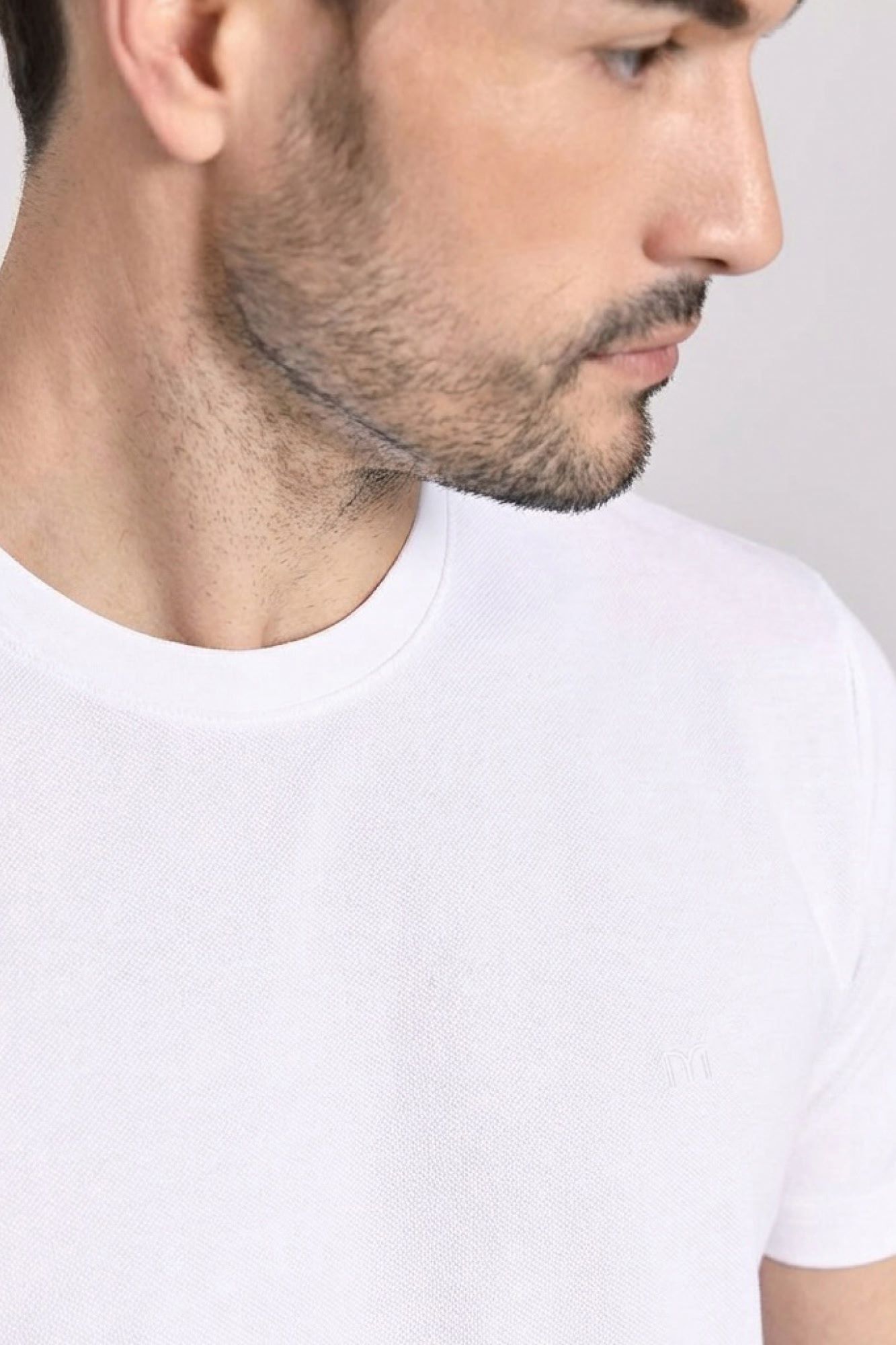 Milano Camiseta b&aacute;sica con logo bordado