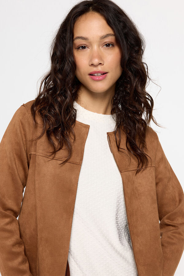 Milano Cazadora corta efecto ante Marr&oacute;n