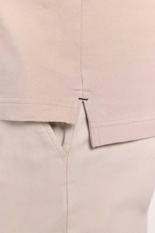 Pedro del Hierro Polo b&aacute;sico manga curta Camel