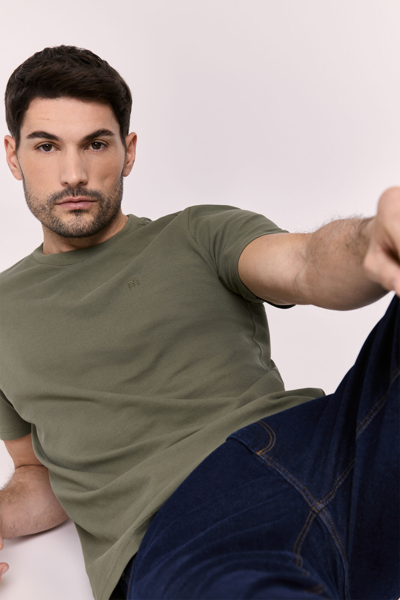 Milano Camiseta b&aacute;sica con logo bordado