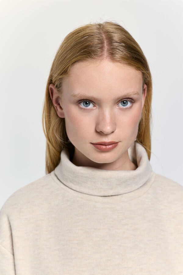 Milano Camiseta punto polar suave cuello cisne Beige