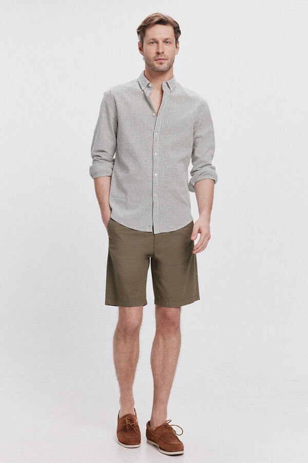 Milano Bermuda Clásica Lisa Kaki Oscuro