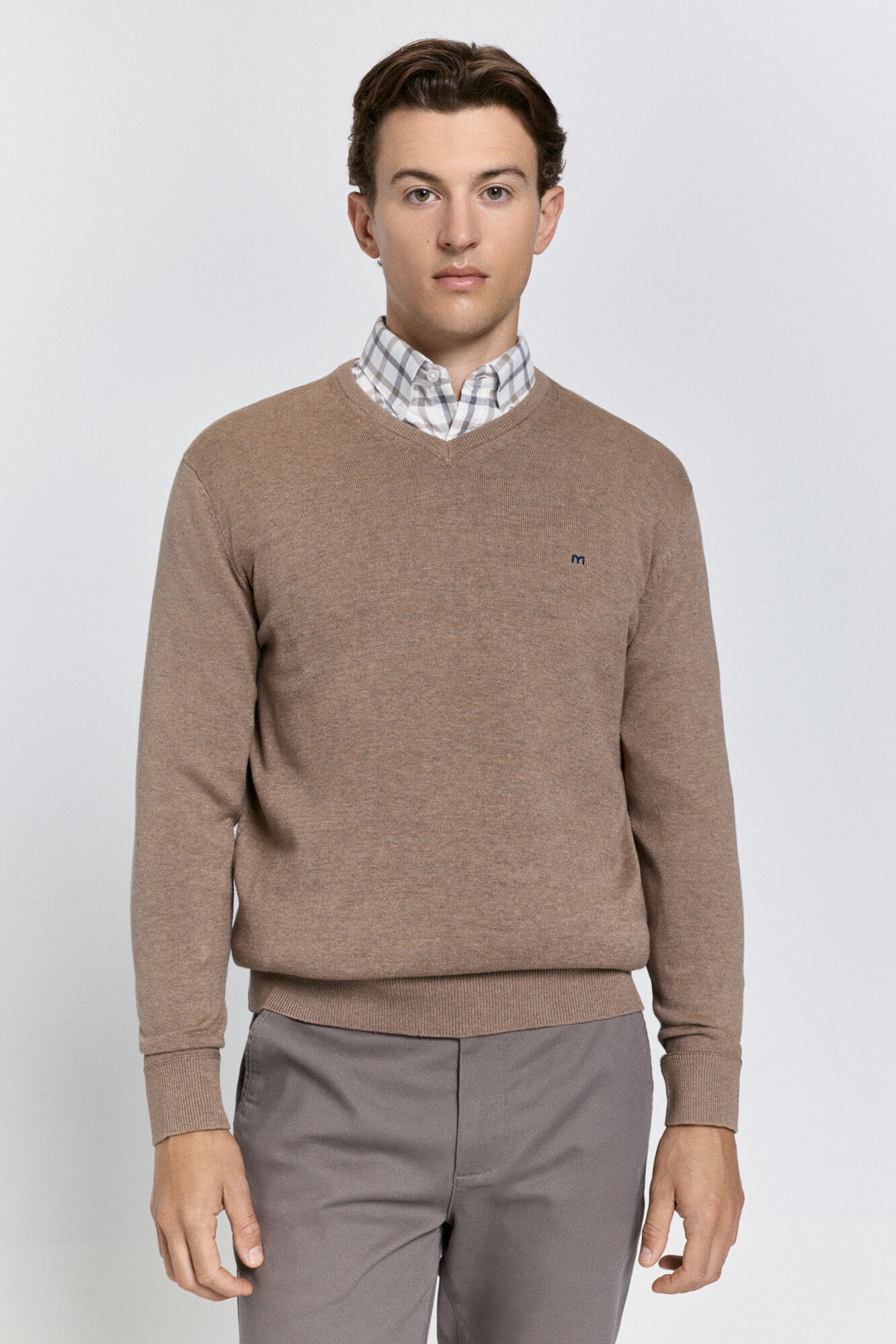 Milano Jersey b&aacute;sico cuello pico