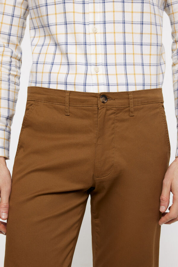 Fifty Outlet Pantalón Chino Confort Beige