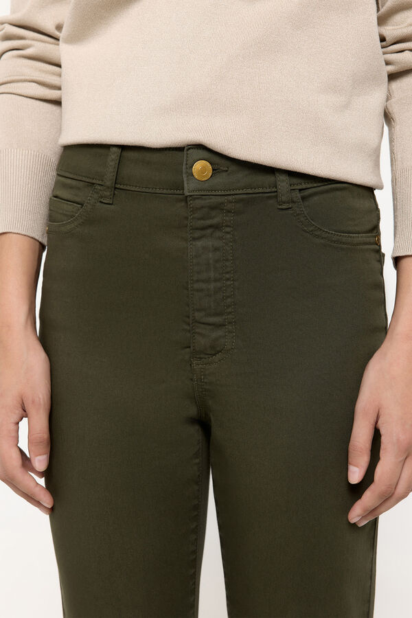 Milano Cal&ccedil;a justa C&aacute;qui escuro