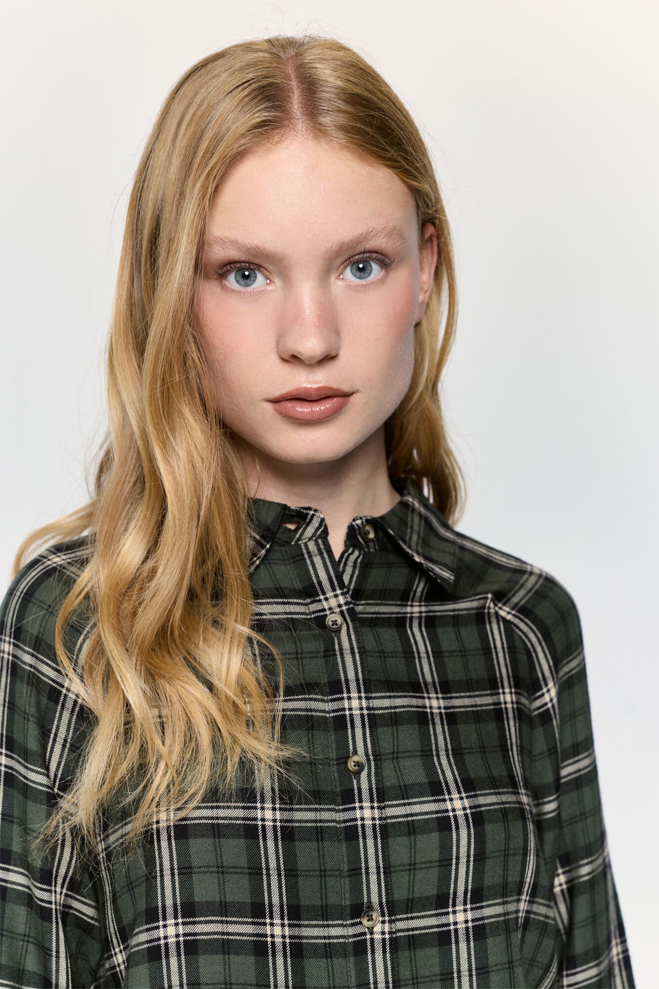 Milano Camisa cuello solapa en cuadros tart&aacute;n