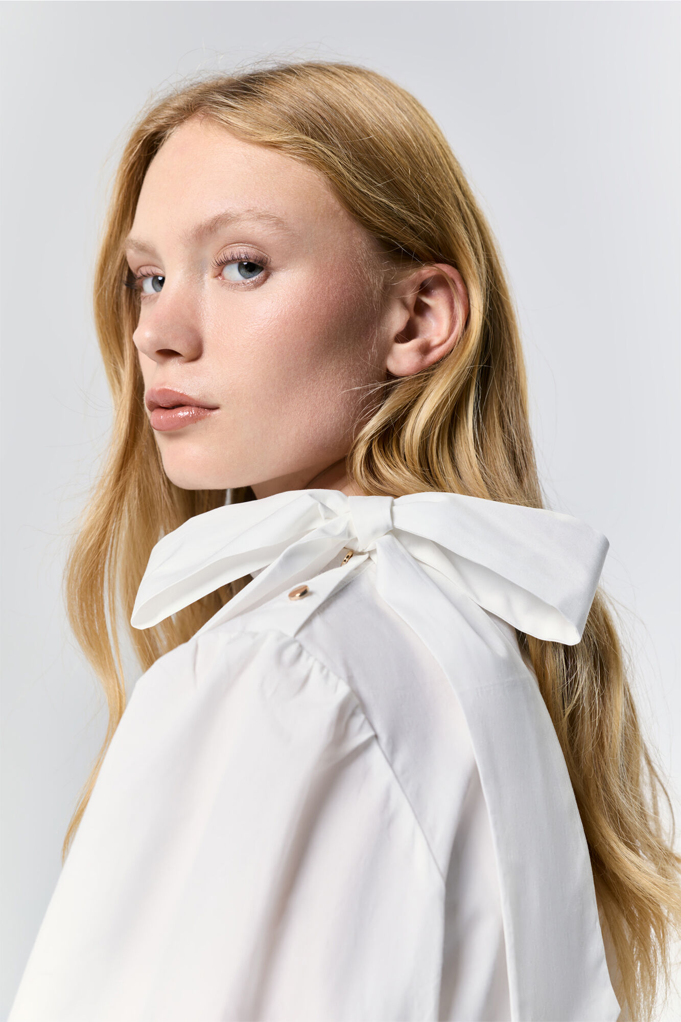 Milano Blusa esvoa&ccedil;ante com gola