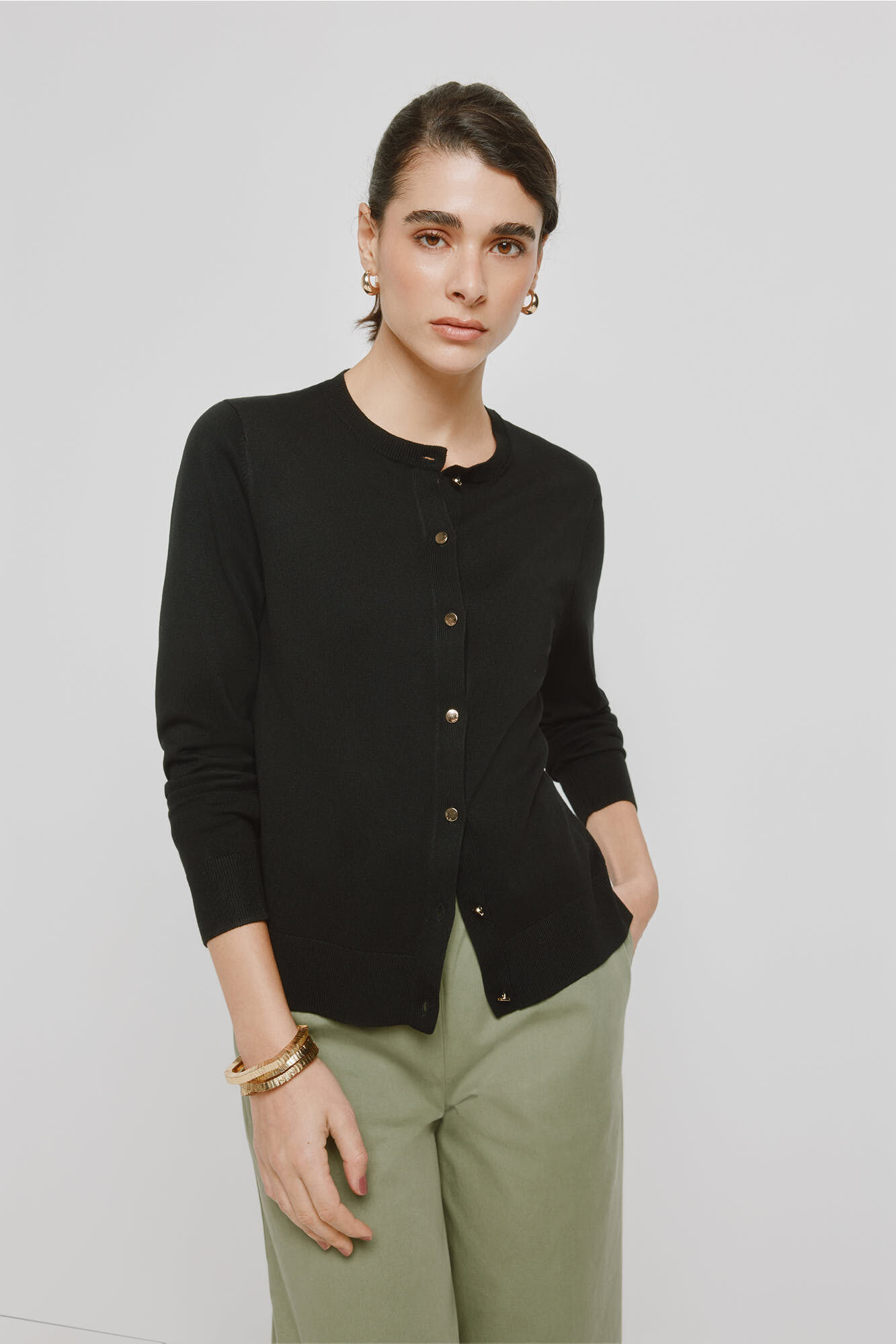 Milano Cardigan fino bot&otilde;es dourados