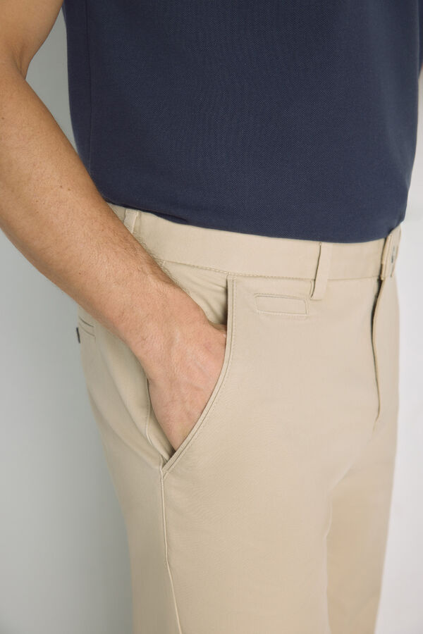 Milano Pantal&oacute;n chino regular fit Beige