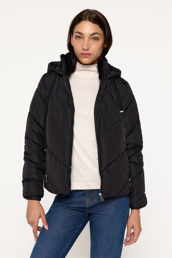 Milano Abrigo acolchado corto con capucha Negro