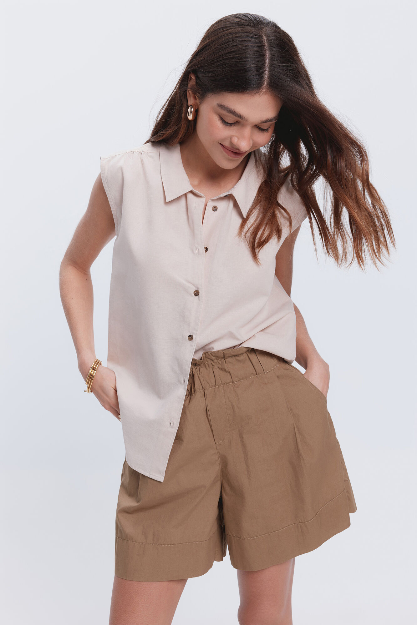 Milano Camisa lino hombro ca&iacute;do