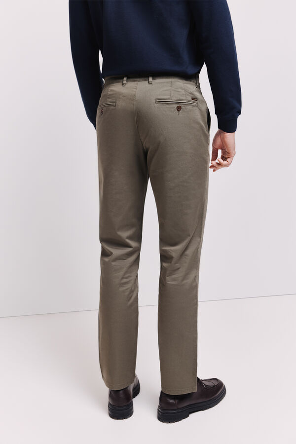 Pedro del Hierro Pantal&oacute;n chino regular fit Kaki Oscuro