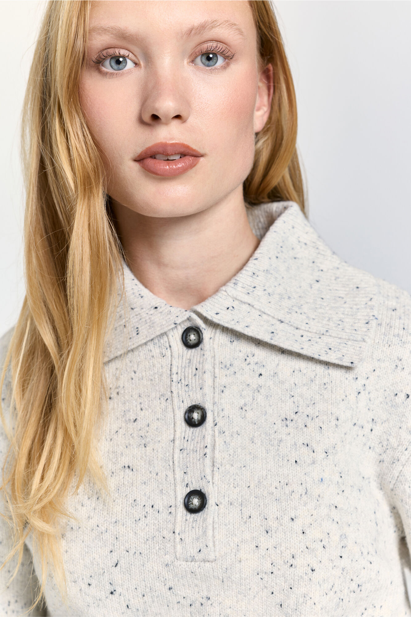 Milano Jersey de punto grueso cuello abotonado