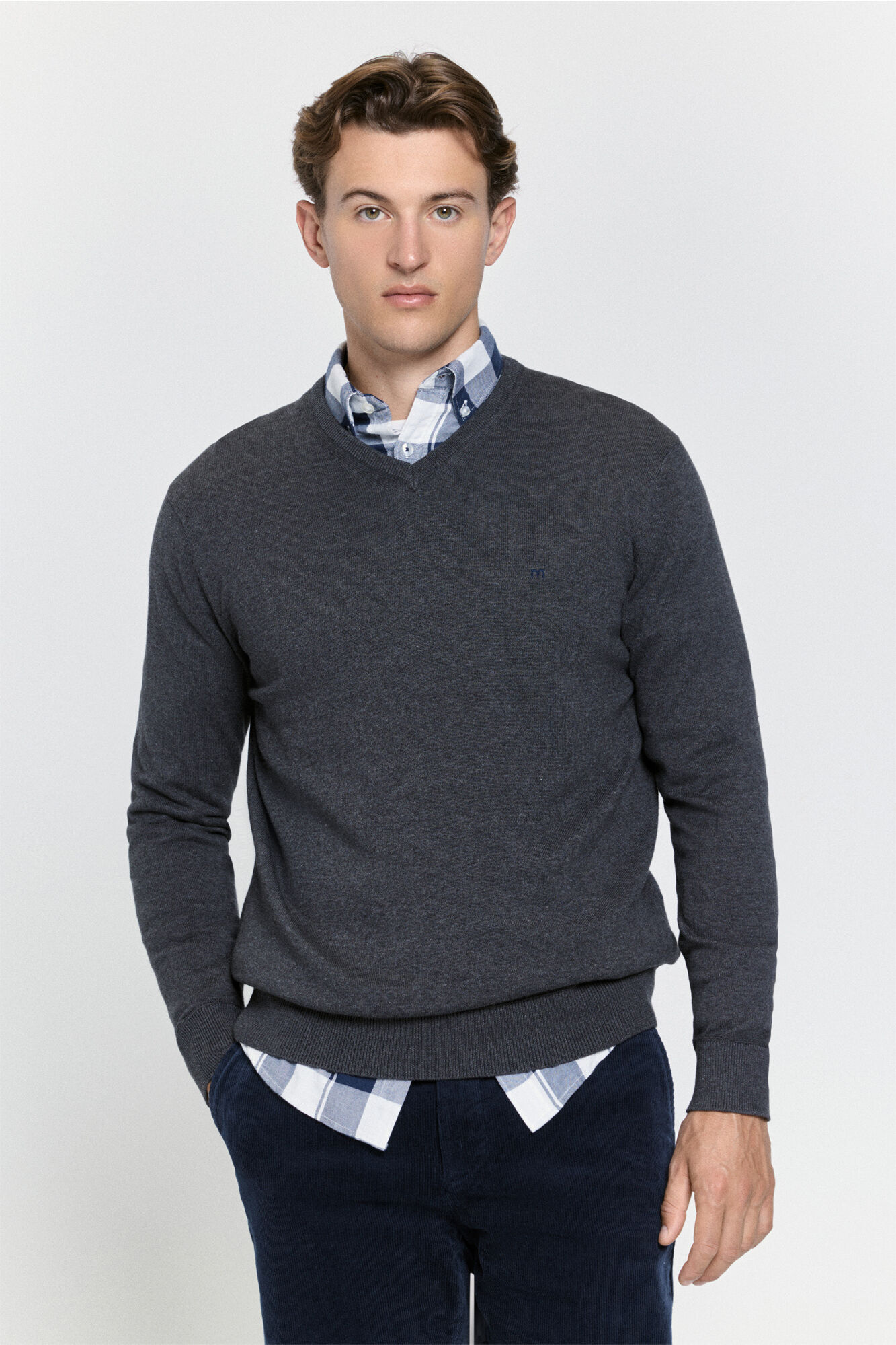 Milano Jersey b&aacute;sico cuello pico