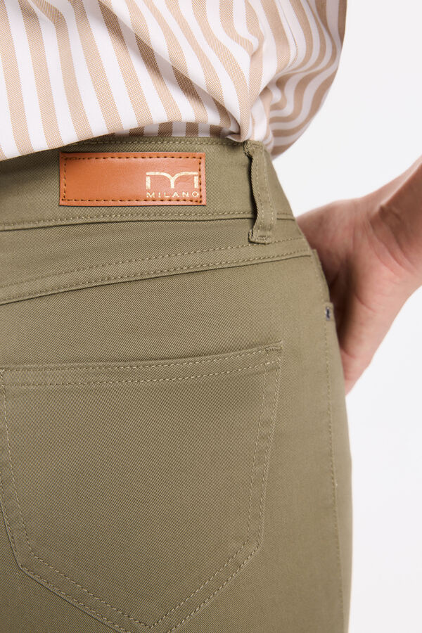 Milano Pantalón slim color Kaki Oscuro