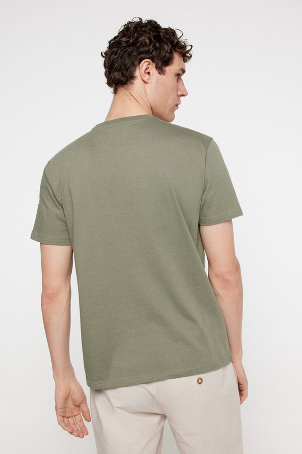 Fifty Outlet T-shirt manga curta. 100% algodão. Cáqui escuro