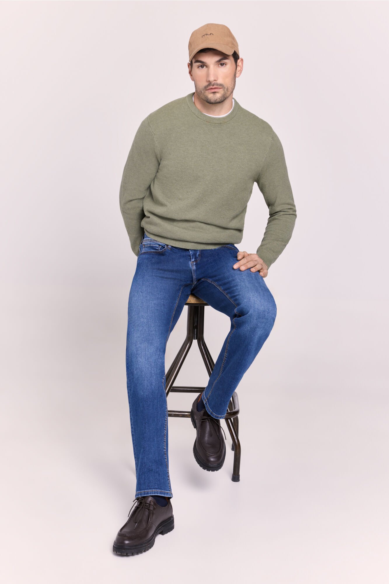 Milano Pantal&oacute;n vaquero fit recto